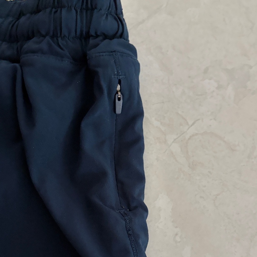 lululemon athletica Navy Athletic Shorts hottie hot size 14 - Picture 6 of 9